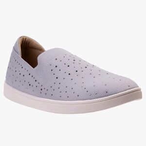 NWT-REVITALIGN Women's Mariner Holiday Sneaker